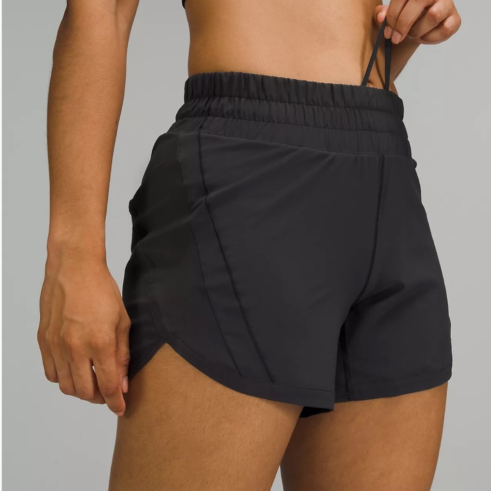 Lululemon Track That Lined Short 5” - size 6